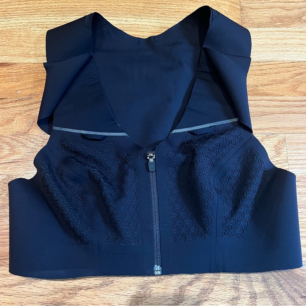 Lululemon Enlite Hydraffinity Vest